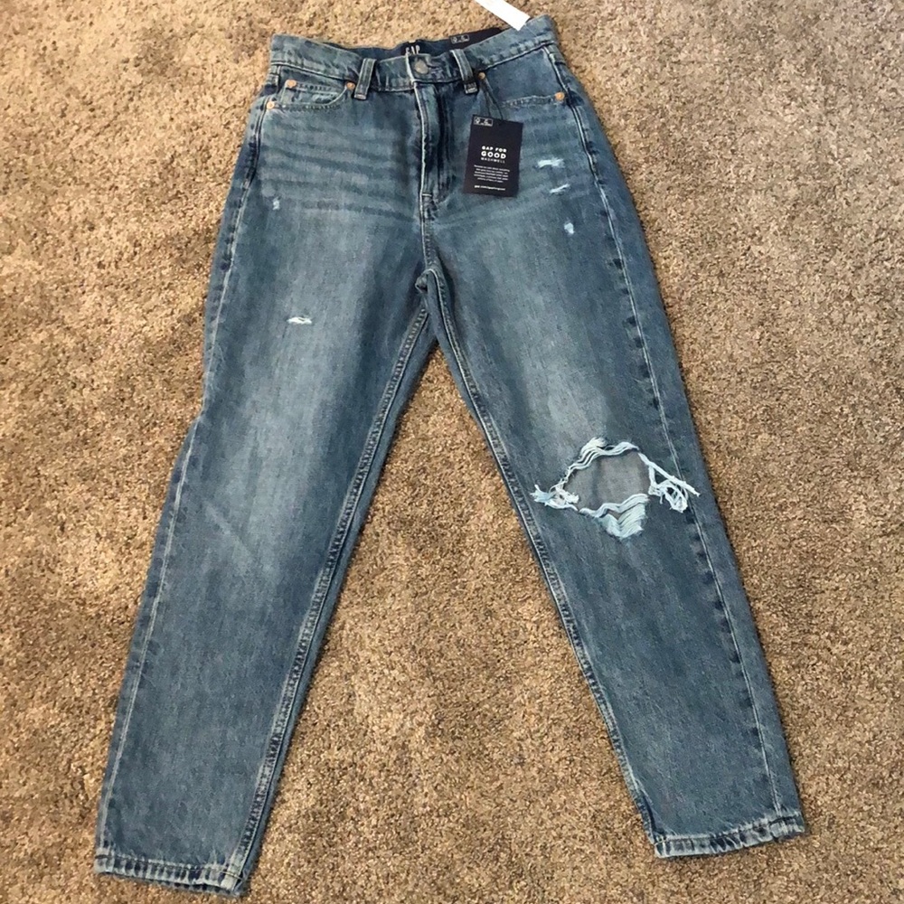 GAP mom jeans. NWT. Distressed. High rise
